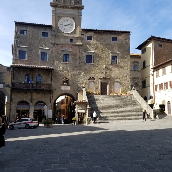 Meet the Posher - Picture 4 of 8